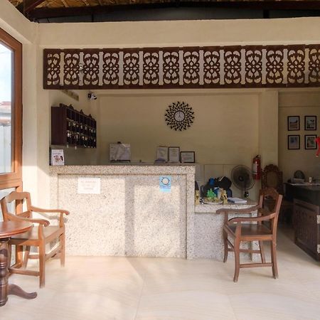 Reddoorz Plus Near Vigan Convention Center Esterno foto