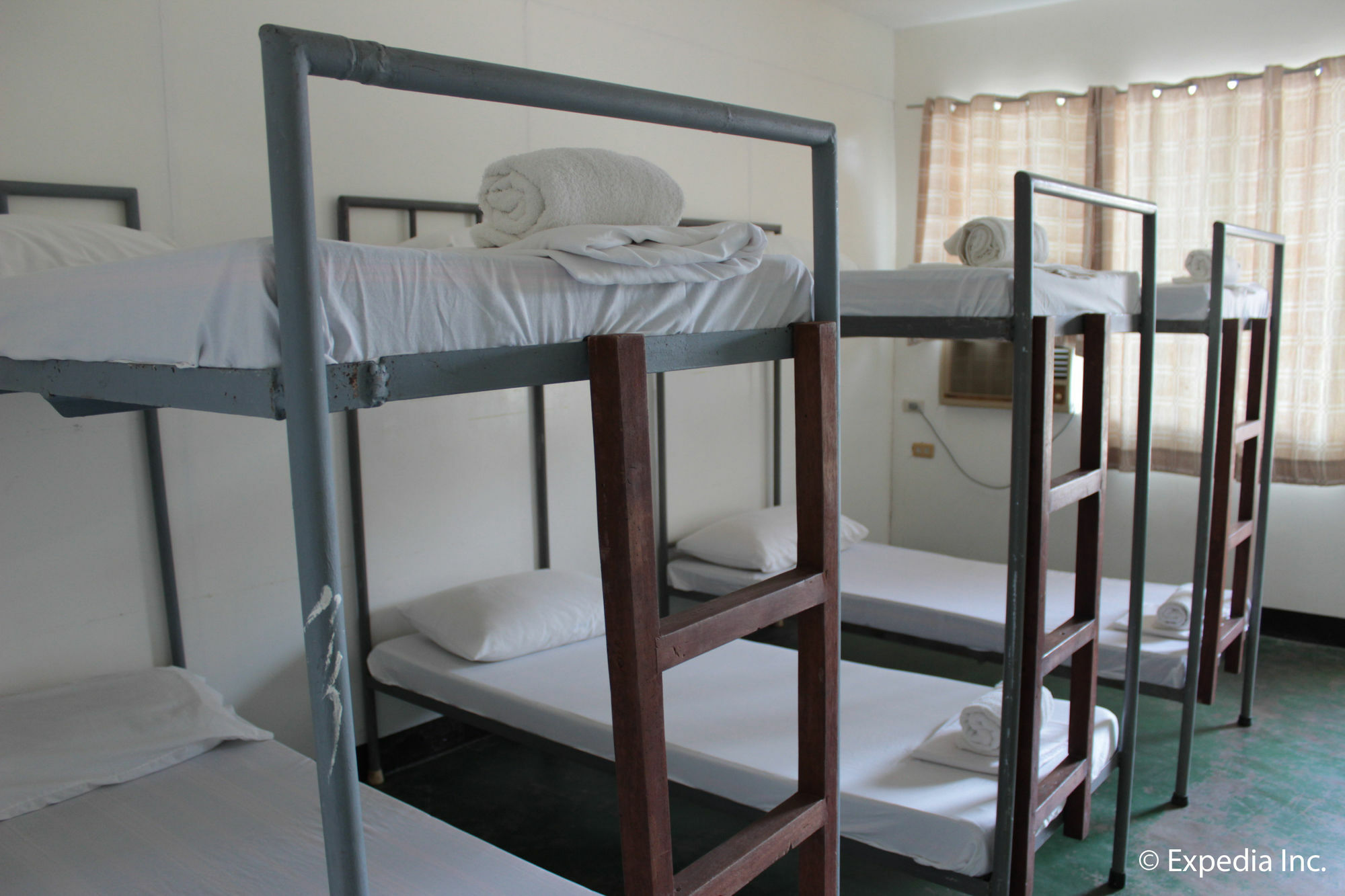 Reddoorz Plus Near Vigan Convention Center Esterno foto