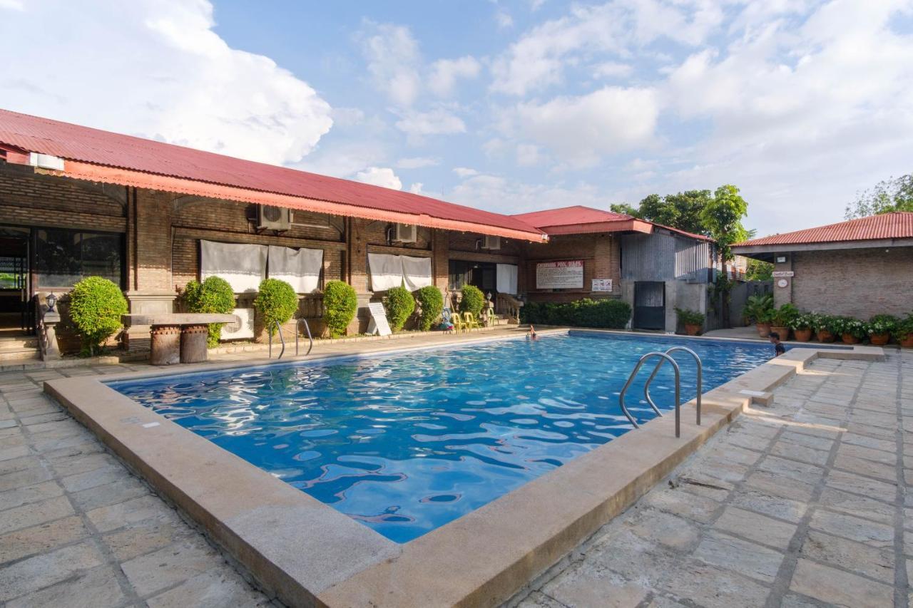 Reddoorz Plus Near Vigan Convention Center Esterno foto